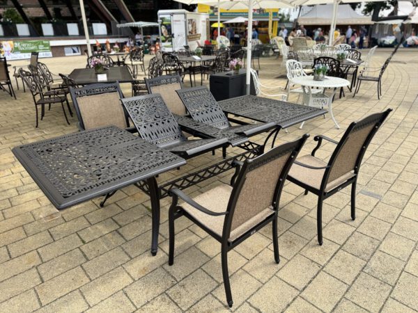 Tisch 180-260 x 111
